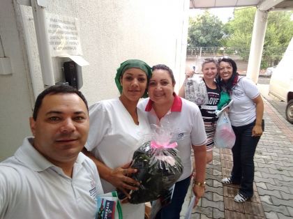 SITESSCH - Sindicato dos Trabalhadores em Estabelecimentos de Servios de Sade de Chapec e regio SITESSCH entrega brindes de Natal aos sindicalizados    O período de final de ano é sempre movimentado para todos. A...