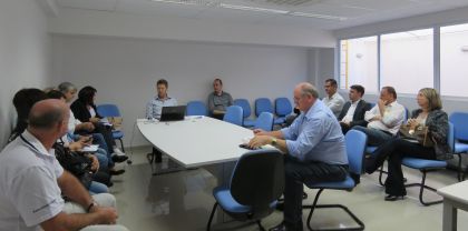 SITESSCH - Sindicato dos Trabalhadores em Estabelecimentos de Servios de Sade de Chapec e regio Segunda rodada de negociao termina sem avanos A segunda reunião de negociação entre os representantes do Sindicato dos...