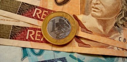 SITESSCH - Sindicato dos Trabalhadores em Estabelecimentos de Servios de Sade de Chapec e regio Rendimento dos profissionais de sade fica estvel no 2o trimestre do ano De acordo com o Diesse, o rendimento médio atingiu R$ 2.921, com...